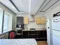2-комнатная квартира, 70 м², 3/5 этаж помесячно, Алии молдагуловой за 250 000 〒 в Актобе — фото 5