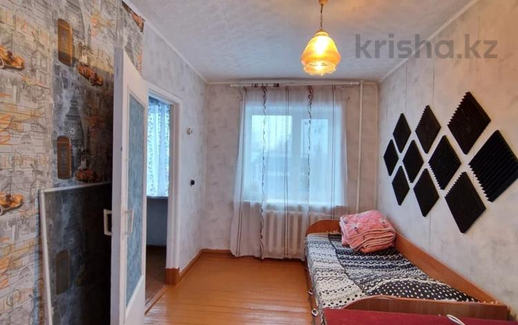 2-комнатная квартира, 43 м², 2/5 этаж, букетова за 13.3 млн 〒 в Петропавловске — фото 2