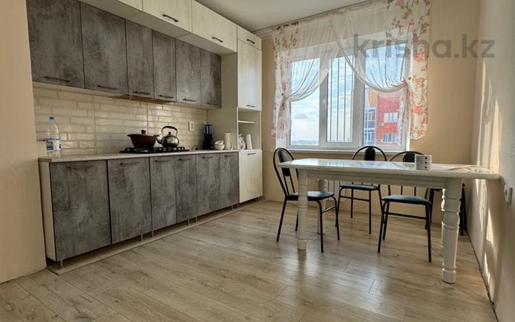 3-комнатная квартира, 100.2 м², 8/9 этаж, Самал за 33 млн 〒 в Уральске — фото 3