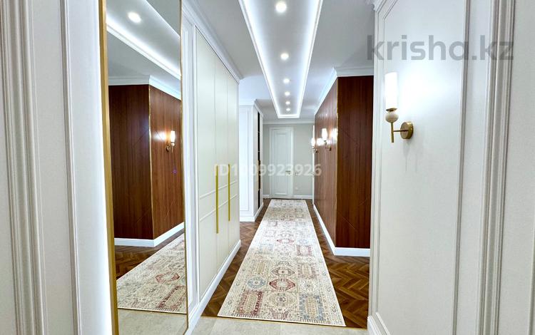 4-комнатная квартира · 132 м² · 3/7 этаж, Толе би — ЕК-32 за 153 млн ₸ в Астане, Нура р-н — фото 21