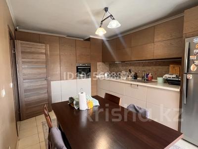 3-бөлмелі пәтер · 90 м² · 8/9 қабат, Ақкент ш/а. 18, бағасы: 400 000 ₸ в Алматы, Алатауский р-н