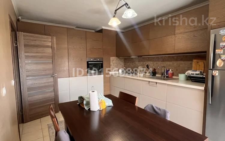 3-бөлмелі пәтер · 90 м² · 8/9 қабат, Ақкент ш/а. 18, бағасы: 400 000 ₸ в Алматы, Алатауский р-н — фото 2