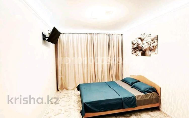 1-бөлмелі пәтер · 51 м² · 5/5 қабат, Сырым Датова 17/1 — Цон Автовокзал Променад, бағасы: 10 000 ₸ в Уральске — фото 2