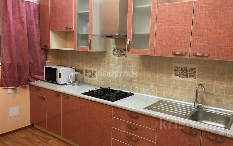 2-бөлмелі пәтер, 60 м², 4/9 қабат ай сайын, мкр Алмагуль 9 — Дунаевского, бағасы: 270 000 〒 в Алматы, Бостандыкский р-н — фото 9