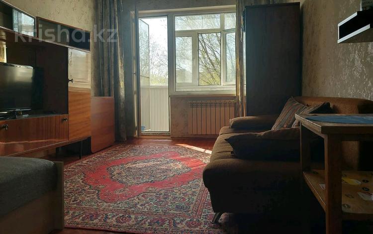 1-комнатная квартира · 30.2 м² · 3/5 этаж, Сазда-1, Ибатова — За бизнес центром Мир за ~ 10.9 млн ₸ в Актобе — фото 2