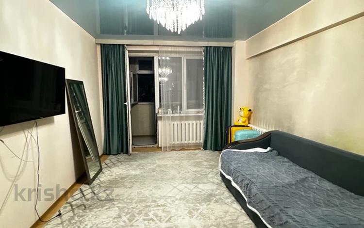 2-комнатная квартира, 60 м², 1/9 этаж, мкр Жетысу-2 74 — Абая Саина