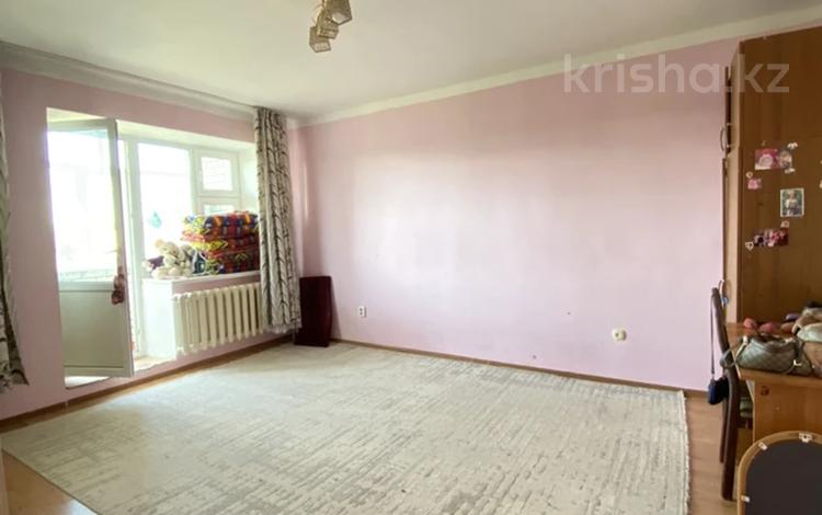 3-комнатная квартира · 83 м² · 5/5 этаж, мкр Кадыра Мырза-Али за 26.8 млн ₸ в Уральске — фото 2