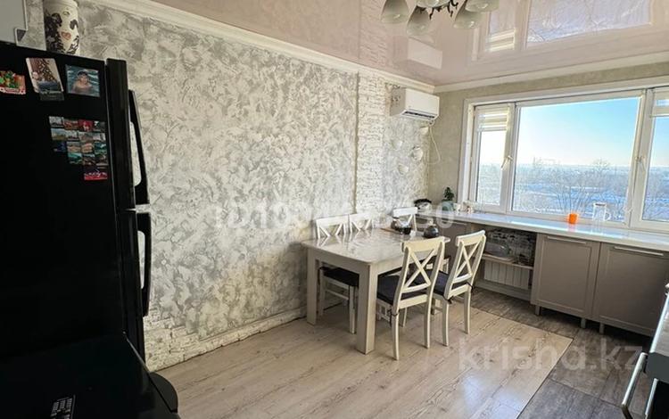 5-комнатная квартира · 86.9 м² · 4/5 этаж, Майкудук, Майкудук 2 квартал 26 за 25 млн ₸ в Караганде, Алихана Бокейханова р-н — фото 2