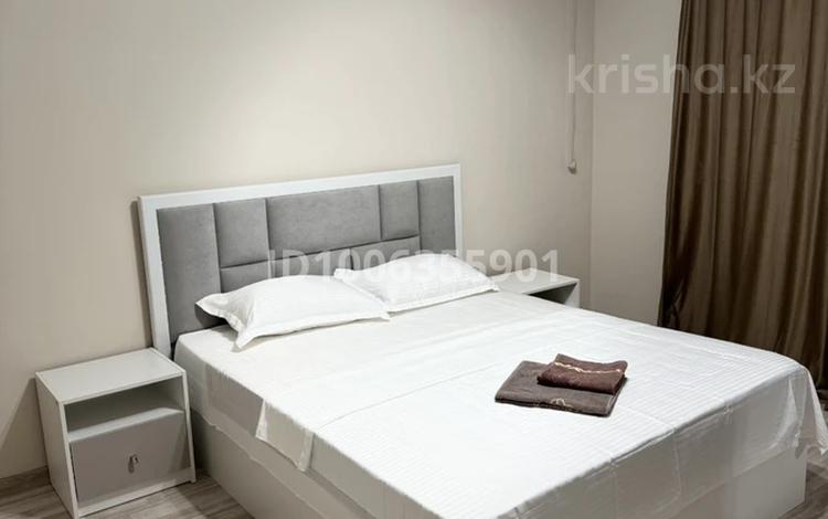 1-комнатная квартира · 40 м² · 6/12 этаж, мкр Акбулак, 1-я улица за 18 000 〒 в Алматы, Алатауский р-н — фото 13