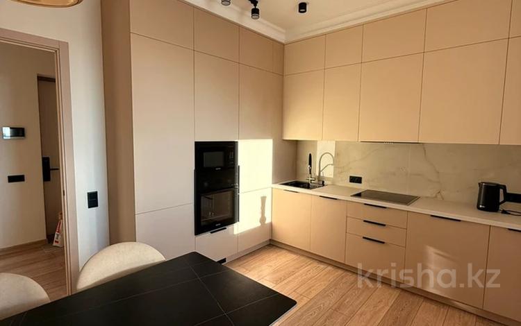 2-комнатная квартира · 75 м² · 8 этаж, Тауелсиздик 56/1 за 400 000 ₸ в Астане, Алматы р-н — фото 2
