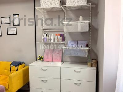 Салоны красоты · 40 м² за 160 000 ₸ в Алматы, Алмалинский р-н