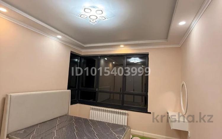 2-комнатная квартира · 62 м² · 4/7 этаж, мкр Самгау 103д за 410 000 ₸ в Алматы, Алатауский р-н — фото 2