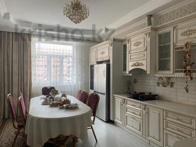 4-комнатная квартира · 181 м² · 13/14 этаж, 17-й мкр 6 за 85 млн 〒 в Актау