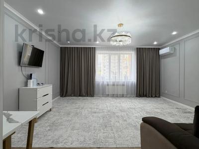 2-бөлмелі пәтер · 90.2 м² · 1/10 қабат, Қонаев ш/а., бағасы: 44.8 млн ₸ в Уральске, мкр Кунаева