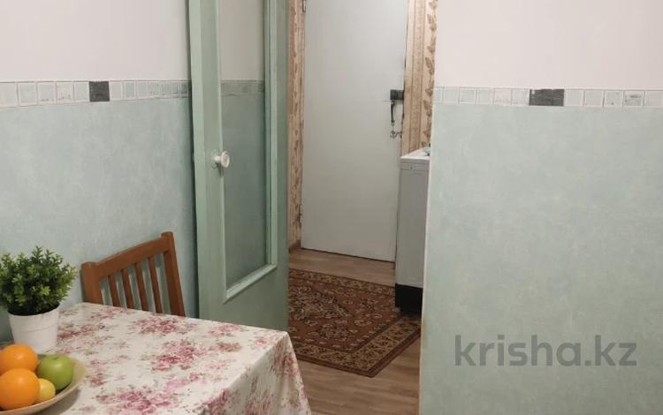 1-комнатная квартира · 36 м² · 6/9 этаж, Карбышева за 9.5 млн ₸ в Усть-Каменогорске — фото 7