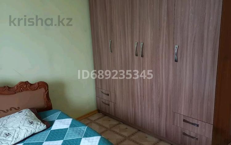 3-комнатная квартира · 67 м² · 4/5 этаж, Ауэзова 87 — 8 школы за 18 млн ₸ в Аксу — фото 46
