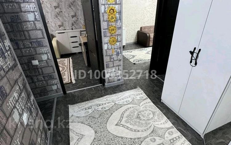 3-комнатная квартира · 64 м² · 2/5 этаж, Мухамеджанова 22а за 45 000 ₸ в Балхаше — фото 2
