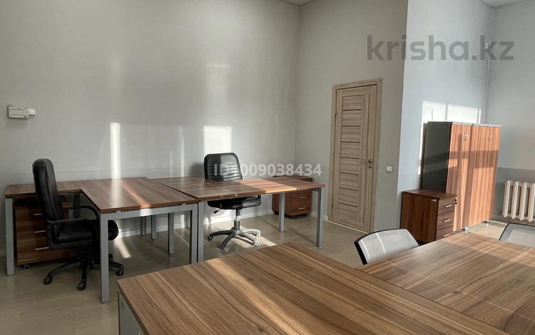 Кеңселер · 35 м², бағасы: 350 000 ₸ в Астане, Есильский р-н — фото 2