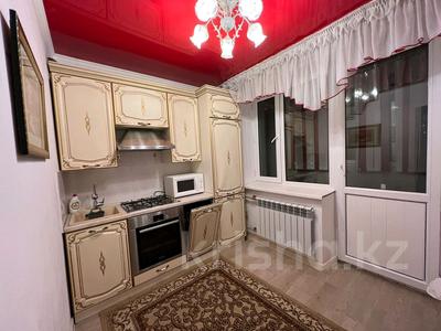 3-комнатная квартира, 70 м², 2/5 этаж помесячно, 4 микр 30 за 300 000 〒 в Конаеве (Капчагай)