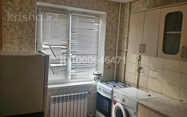 1-комнатная квартира · 40 м² · 3/5 этаж, Мир привокзальный 3 14 за 11 млн 〒 в Атырау, мкр Привокзальный-3 — фото 3