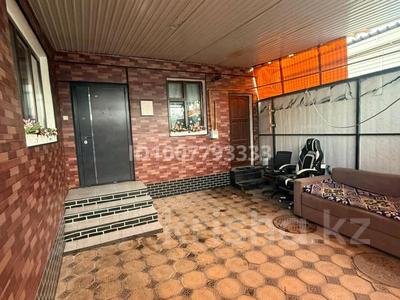 Жеке үй · 4 бөлме · 80 м² · 2 сот., Курильская 16, бағасы: 39 млн ₸ в Алматы, Алмалинский р-н