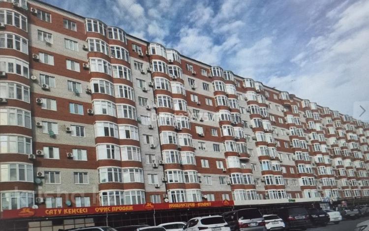 2-бөлмелі пәтер · 66 м² · 1/9 қабат, мкр Нурсая, Таумуш Жумагалиев 15, бағасы: 32 млн ₸ в Атырау — фото 2