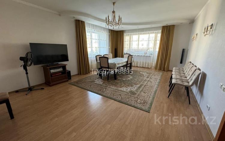 3-комнатная квартира · 107 м² · 3/9 этаж, Сейфуллина 9 за 50 млн ₸ в Астане, Сарыарка р-н — фото 2