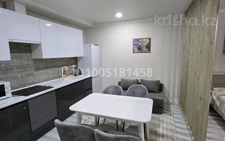 1-комнатная квартира · 38 м² · 3/10 этаж, Мкр Аксай, Б. Момышулы 25 — Момышулы жубанова за 20 000 ₸ в Алматы, Ауэзовский р-н — фото 2