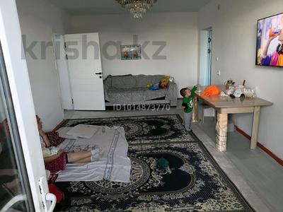 3-бөлмелі пәтер · 82 м² · 2/2 қабат, Ауэзова 70, бағасы: 8.5 млн ₸ в Кентау