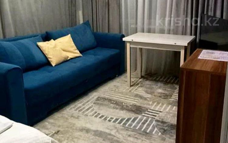 1-бөлмелі пәтер · 30 м² · 8/9 қабат, Ержанова 46 — Сити Молл, вокзал, 45 квартал, бағасы: 12 000 ₸ в Караганде, Казыбек би р-н — фото 2