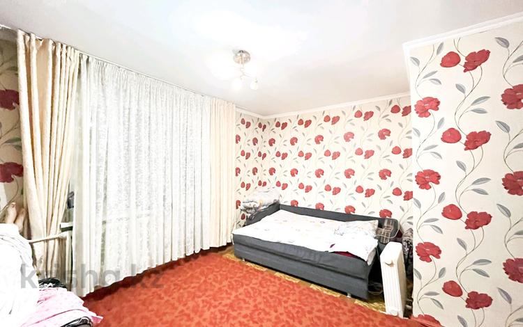 1-комнатная квартира, 34 м², 1/5 этаж, Самал 8 за ~ 8.3 млн 〒 в Талдыкоргане, мкр Самал — фото 2