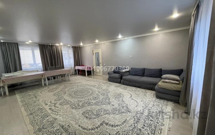 Дом · 5 комнат · 150 м², Махамбет ақын 2/5 — 4 поликлиника,магазин Электричка за 50 000 〒 в Уральске — фото 9