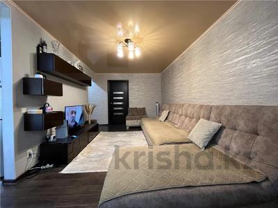 2-комнатная квартира · 45 м² · 3/5 этаж, Абая — Нурсат, Золото за 10 млн 〒 в Темиртау