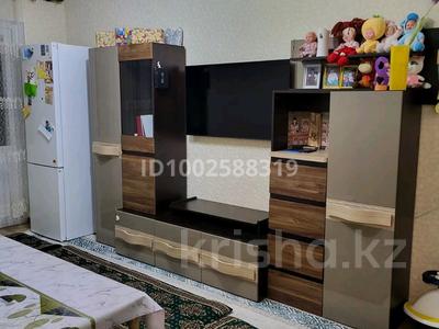 3-бөлмелі пәтер · 65 м² · 5/5 қабат, Курманбек Сагындыкова 6, бағасы: 160 000 ₸ в Таразе