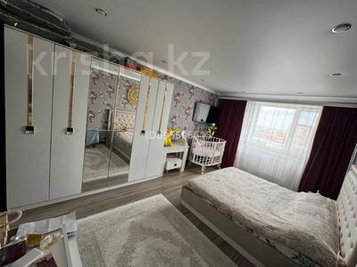 Аренда квартир в Западно-Казахстанской обл.: 2-комнатная квартира · 90 м² · 9/10 этаж, Курмангазы 198 за 350 000 〒 2-комнатная квартира · 90 м² · 9/10 этаж, Курмангазы 198 за 350 000 〒 в Уральске