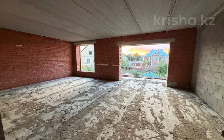 4-бөлмелі пәтер · 193 м² · 2/4 қабат, Рудненская, бағасы: 81 млн ₸ в Костанае — фото 8