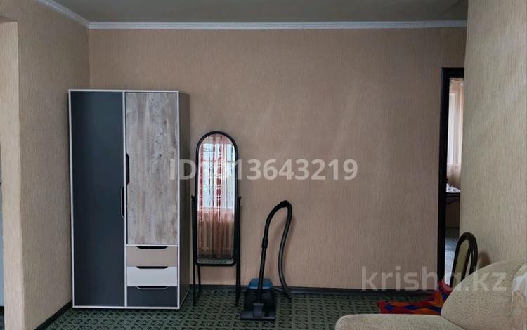 3-бөлмелі пәтер · 60 м² · 3/5 қабат, 14 микрорайон 5 — Возле колледжа Гелог, бағасы: 21 млн ₸ в Семее — фото 2