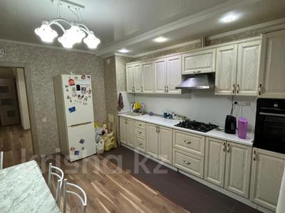 3-бөлмелі пәтер · 100 м² · 3/9 қабат, Бактыгерея Кулманова 154А, бағасы: 40.8 млн ₸ в Атырау, мкр Авангард-4