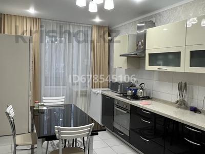 3-бөлмелі пәтер · 92 м² · 1/5 қабат, Қонаев ш/а. 71/2, бағасы: 48 млн ₸ в Уральске, мкр Кунаева