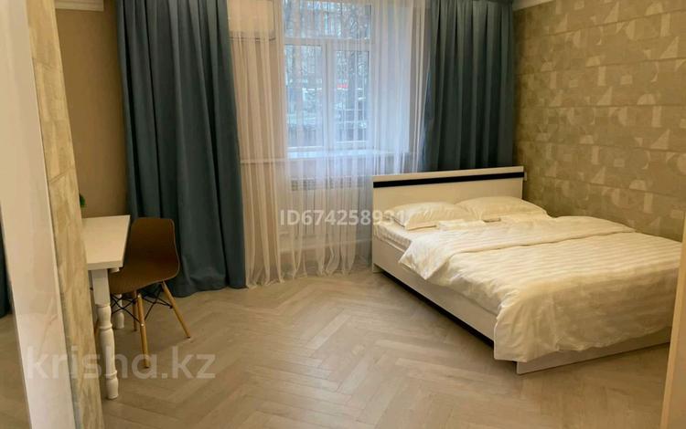 1-бөлмелі пәтер · 30 м² · 1/4 қабат, Абылай хана 37, бағасы: 22 000 ₸ в Алматы, Алмалинский р-н — фото 2