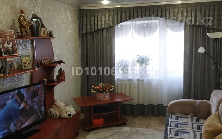 3-бөлмелі пәтер · 59.7 м² · 4/5 қабат, Бажова — Возле магазина " Самал ", бағасы: 19.5 млн ₸ в Усть-Каменогорске — фото 2