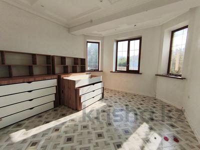 Отдельный дом · 6 комнат · 400 м² · 10 сот., Новая улица 18/4 за 699 999 〒 в Жанатурмысе