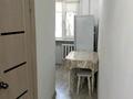 2-комнатная квартира · 44 м² · 1/5 этаж, 13 микрорайон 8 за 10 млн ₸ в Караганде, Алихана Бокейханова р-н — фото 4