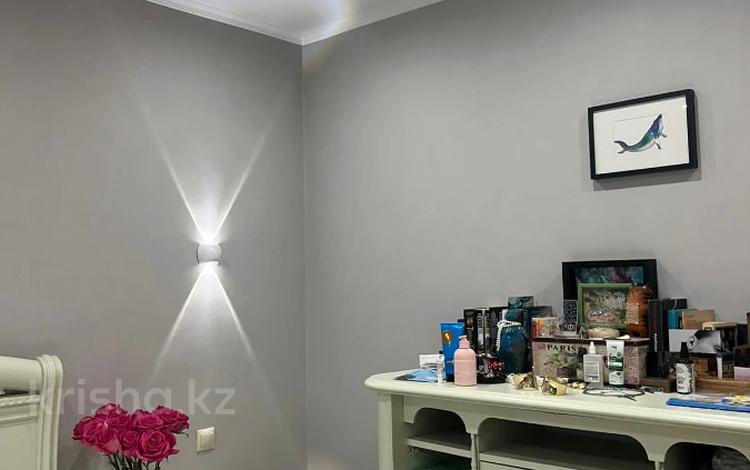 3-бөлмелі пәтер · 89 м² · 3/5 қабат, мкр Казахфильм 43 — магазин Покупайка, бағасы: 90 млн ₸ в Алматы, Бостандыкский р-н — фото 2