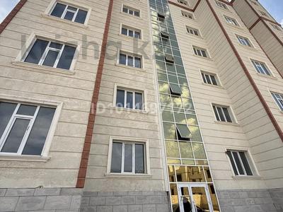 2-комнатная квартира · 80 м² · 4/8 этаж, Мира — Ул.Мира за 15 млн ₸ в Жанаозен
