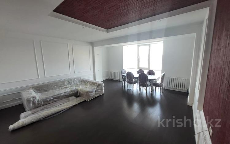 3-бөлмелі пәтер · 110 м² · 10/13 қабат, Достык 14/1, бағасы: ~ 62 млн ₸ в Астане, Есильский р-н — фото 2