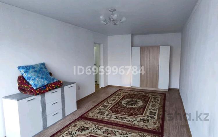 1-комнатная квартира, 48 м², 9/10 этаж помесячно, мкр Аккент, Мкр. Аккент 89