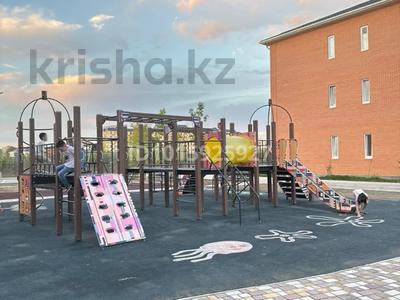 3-бөлмелі пәтер · 83 м² · 2/3 қабат, Балықшы ш/а., Иван Полковников 17 — Стадион и дом культура, бағасы: 49 млн ₸ в Атырау, пгт Балыкши