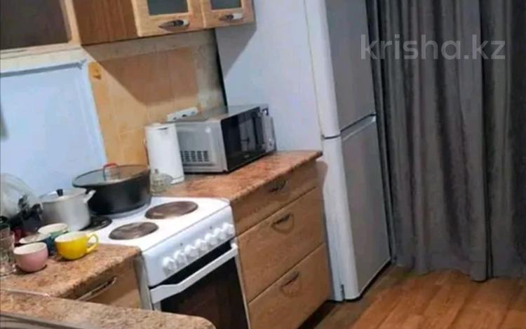 2-бөлмелі пәтер · 47 м² · 4/5 қабат, Орбита-4 ш/а. 8, бағасы: 300 000 ₸ в Алматы, Бостандыкский р-н — фото 2