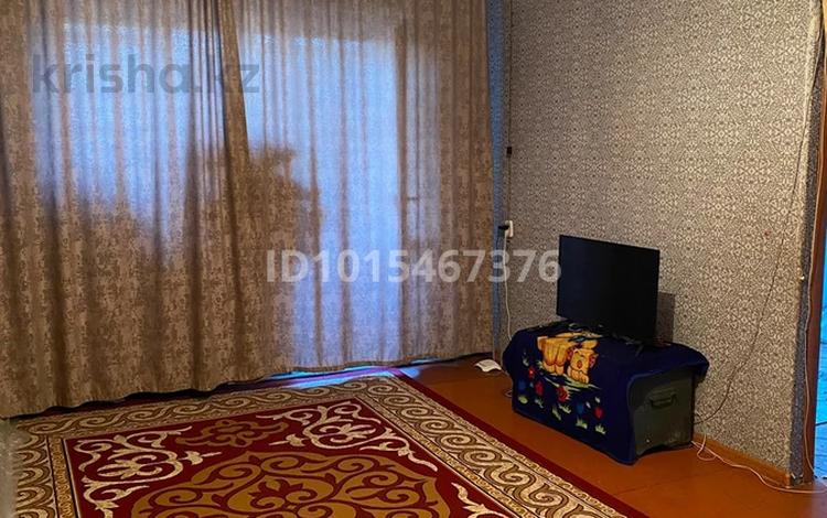 1-бөлмелі пәтер · 42 м² · 4/5 қабат, Бульвар Независимости — Рядом пассаж, бағасы: 4 млн ₸ в Темиртау — фото 2